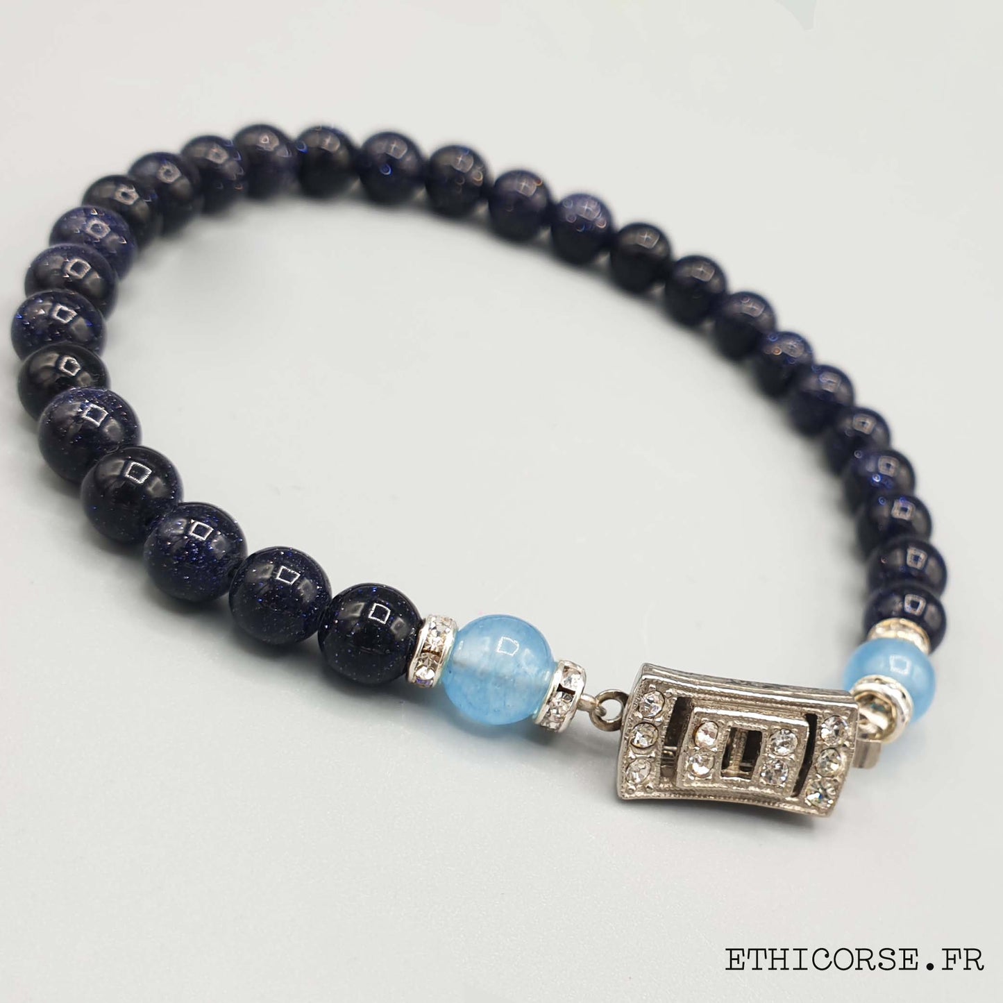 MD créations - Ethicorse.fr - Bracelet perles scintillantes bleue fermoir ancien