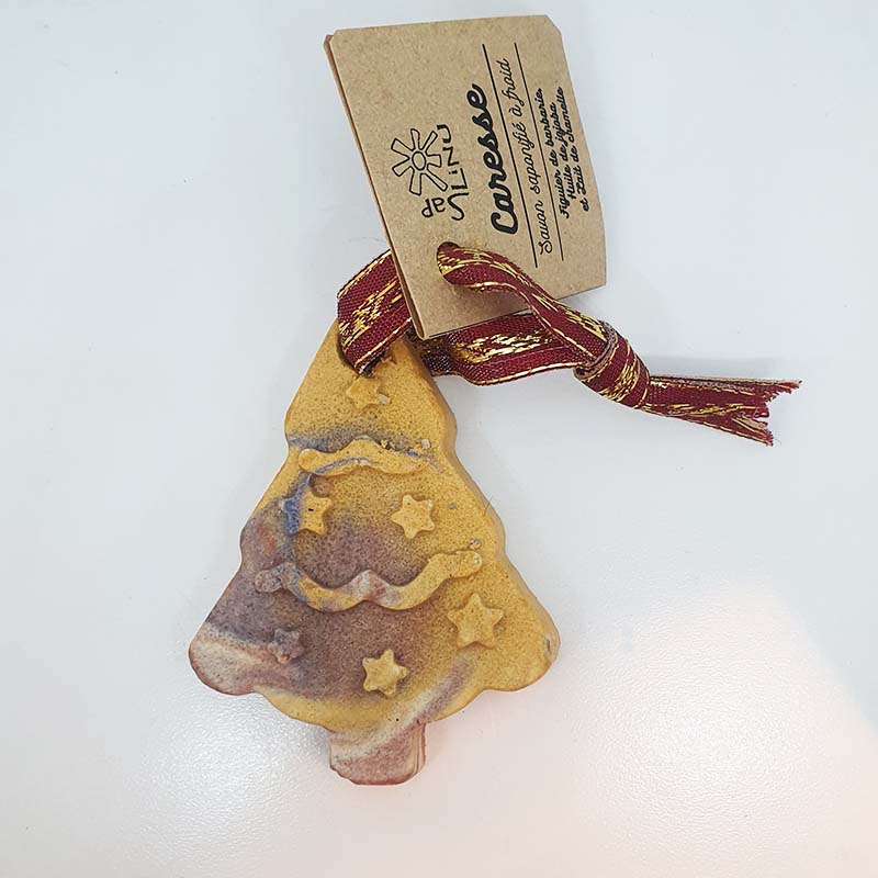 Savon de Noël caresse en forme de sapin - fabriqué à Coti - Corse du sud