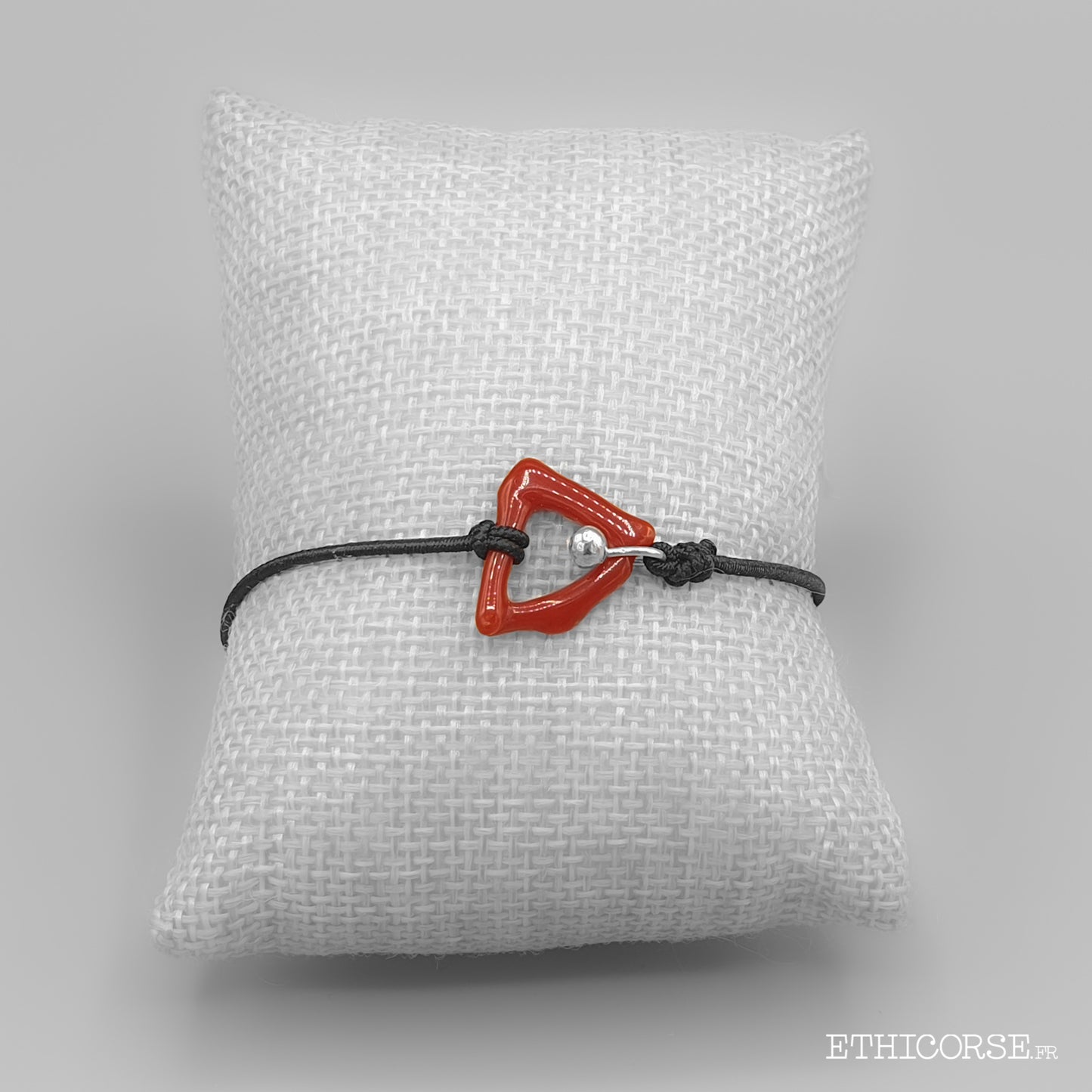 Bracelet grain d'argent et corail 02A