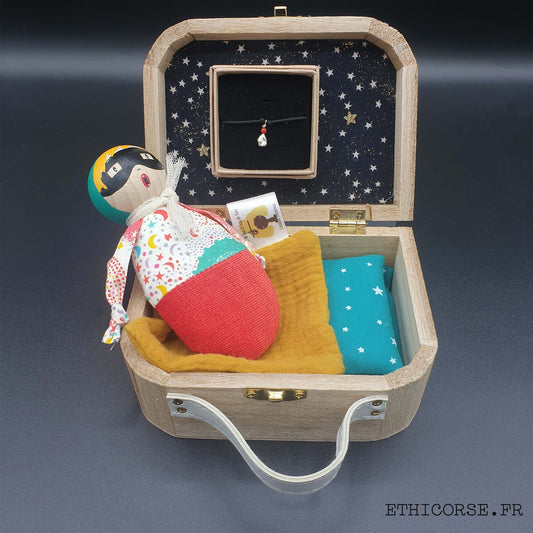 Germès - Ethicorse.fr - tête de bois et fêtu de paille - Coffret naissance