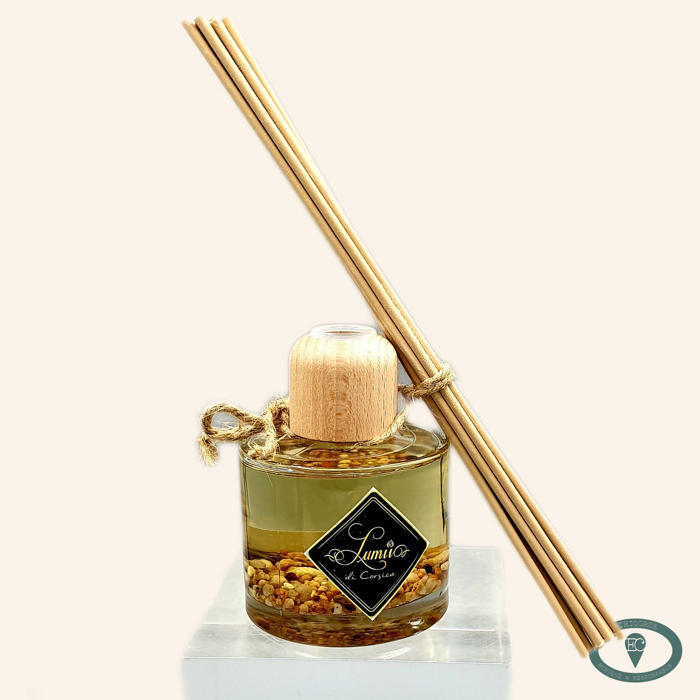 Virginie Morillas - bougies et diffuseurs - parfums corses - produits Corses - Lumii di corsica
