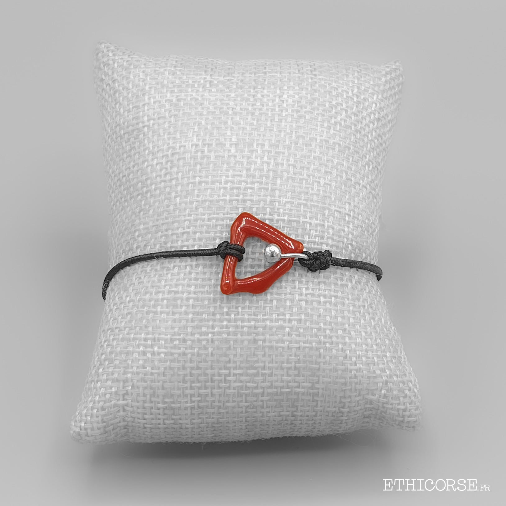Bracelet grain d'argent et corail 02A